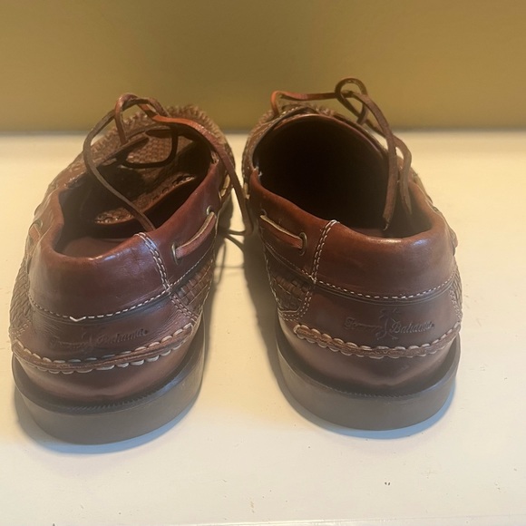 Tommy Bahama - Picture 4 of 8